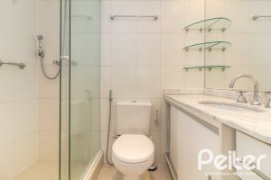 Apartamento à venda com 90m², 4 dormitórios, 1 suíte, 2 vagas, no bairro Tristeza em PORTO ALEGRE