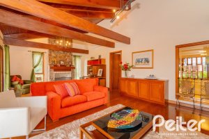 Casa em Condomínio à venda com 420m², 5 dormitórios, 2 suítes, 2 vagas, no bairro Cavalhada em PORTO ALEGRE