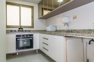Apartamento à venda com 104m², 3 dormitórios, 1 suíte, 2 vagas, no bairro Ipanema em PORTO ALEGRE