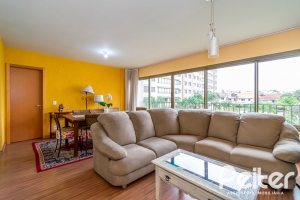 Apartamento à venda com 104m², 3 dormitórios, 1 suíte, 2 vagas, no bairro Ipanema em PORTO ALEGRE