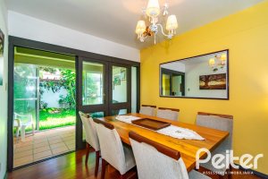 Casa em Condomínio à venda com 245m², 3 dormitórios, 1 suíte, 2 vagas, no bairro Tristeza em PORTO ALEGRE