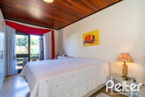 Casa em Condomínio à venda com 245m², 3 dormitórios, 1 suíte, 2 vagas, no bairro Tristeza em PORTO ALEGRE