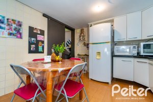 Casa em Condomínio à venda com 245m², 3 dormitórios, 1 suíte, 2 vagas, no bairro Tristeza em PORTO ALEGRE