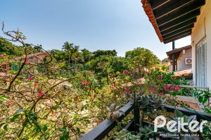 Casa em Condomínio à venda com 245m², 3 dormitórios, 1 suíte, 2 vagas, no bairro Tristeza em PORTO ALEGRE