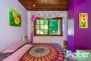 Casa em Condomínio à venda com 245m², 3 dormitórios, 1 suíte, 2 vagas, no bairro Tristeza em PORTO ALEGRE