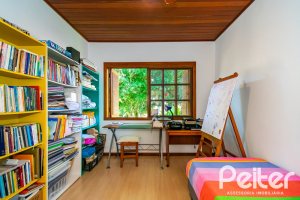 Casa em Condomínio à venda com 245m², 3 dormitórios, 1 suíte, 2 vagas, no bairro Tristeza em PORTO ALEGRE