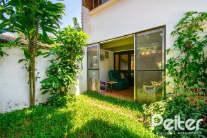 Casa em Condomínio à venda com 245m², 3 dormitórios, 1 suíte, 2 vagas, no bairro Tristeza em PORTO ALEGRE