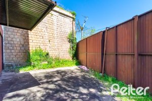 Casa à venda com 528m², 5 dormitórios, 3 suítes, 5 vagas, no bairro Vila Assunção em Porto Alegre