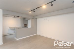 Apartamento à venda com 76m², 2 dormitórios, 1 suíte, 2 vagas, no bairro Tristeza em Porto Alegre