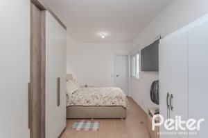 Apartamento à venda com 76m², 2 dormitórios, 1 suíte, 2 vagas, no bairro Tristeza em Porto Alegre