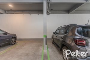 Apartamento à venda com 76m², 2 dormitórios, 1 suíte, 2 vagas, no bairro Tristeza em Porto Alegre