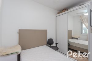 Apartamento à venda com 76m², 2 dormitórios, 1 suíte, 2 vagas, no bairro Tristeza em Porto Alegre