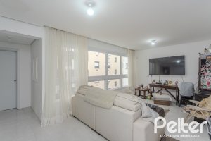 Apartamento à venda com 76m², 2 dormitórios, 1 suíte, 2 vagas, no bairro Tristeza em Porto Alegre