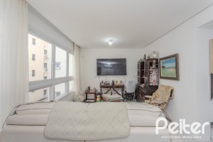 Apartamento à venda com 76m², 2 dormitórios, 1 suíte, 2 vagas, no bairro Tristeza em Porto Alegre