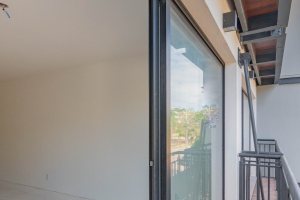 Apartamento à venda com 108m², 3 dormitórios, 1 suíte, 2 vagas, no bairro Tristeza em PORTO ALEGRE