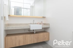 Apartamento à venda com 149m², 3 dormitórios, 3 suítes, 2 vagas, no bairro Tristeza em Porto Alegre