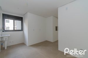 Apartamento à venda com 108m², 3 dormitórios, 1 suíte, 2 vagas, no bairro Tristeza em PORTO ALEGRE