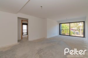 Apartamento à venda com 108m², 3 dormitórios, 1 suíte, 2 vagas, no bairro Tristeza em PORTO ALEGRE