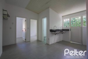 Casa em Condomínio à venda com 830m², 7 dormitórios, 3 suítes, 10 vagas, no bairro Cavalhada em PORTO ALEGRE