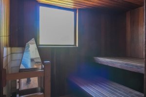 Casa em Condomínio à venda com 830m², 7 dormitórios, 3 suítes, 10 vagas, no bairro Cavalhada em PORTO ALEGRE