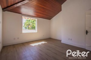 Casa em Condomínio à venda com 830m², 7 dormitórios, 3 suítes, 10 vagas, no bairro Cavalhada em PORTO ALEGRE