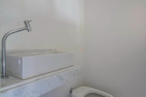 Casa em Condomínio à venda com 830m², 7 dormitórios, 3 suítes, 10 vagas, no bairro Cavalhada em PORTO ALEGRE