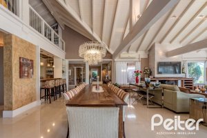 Casa em Condomínio à venda com 460m², 3 dormitórios, 3 suítes, 6 vagas, no bairro Terra Ville em PORTO ALEGRE