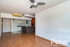 Apartamento à venda com 82m², 3 dormitórios, 1 suíte, 2 vagas, no bairro Tristeza em PORTO ALEGRE