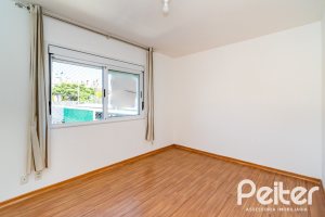 Apartamento à venda com 82m², 3 dormitórios, 1 suíte, 2 vagas, no bairro Tristeza em PORTO ALEGRE