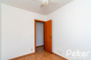 Apartamento à venda com 82m², 3 dormitórios, 1 suíte, 2 vagas, no bairro Tristeza em PORTO ALEGRE