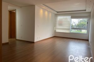 Apartamento à venda com 82m², 3 dormitórios, 1 suíte, 2 vagas, no bairro Tristeza em PORTO ALEGRE