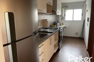 Apartamento à venda com 82m², 3 dormitórios, 1 suíte, 2 vagas, no bairro Tristeza em PORTO ALEGRE