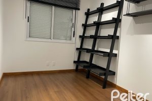 Apartamento à venda com 82m², 3 dormitórios, 1 suíte, 2 vagas, no bairro Tristeza em PORTO ALEGRE