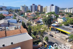 Apartamento à venda com 61m², 2 dormitórios, 1 suíte, 1 vaga, no bairro Tristeza em PORTO ALEGRE