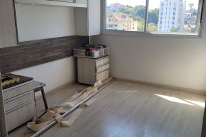 Apartamento à venda com 61m², 2 dormitórios, 1 suíte, 1 vaga, no bairro Tristeza em PORTO ALEGRE