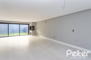 Casa à venda com 177m², 3 dormitórios, 3 suítes, 4 vagas, no bairro Tristeza em Porto Alegre