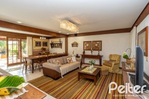 Casa em Condomínio à venda com 384m², 3 dormitórios, 3 suítes, 4 vagas, no bairro Terra Ville em PORTO ALEGRE