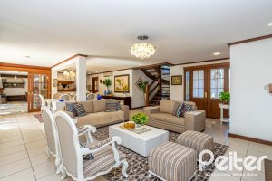 Casa em Condomínio à venda com 384m², 3 dormitórios, 3 suítes, 4 vagas, no bairro Terra Ville em PORTO ALEGRE