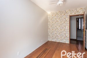 Casa em Condomínio à venda com 450m², 3 dormitórios, 1 suíte, 6 vagas, no bairro Cavalhada em PORTO ALEGRE