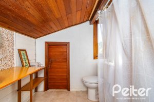 Sítio à venda com 210m², 3 dormitórios, 3 suítes, 3 vagas, no bairro Ponta Grossa em Porto Alegre