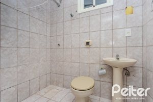 Casa em Condomínio à venda com 545m², 3 dormitórios, 3 suítes, 6 vagas, no bairro Cavalhada em PORTO ALEGRE