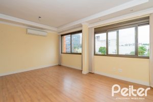 Apartamento à venda com 70m², 2 dormitórios, 1 suíte, 1 vaga, no bairro Menino Deus em Porto Alegre
