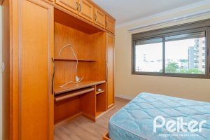 Apartamento à venda com 70m², 2 dormitórios, 1 suíte, 1 vaga, no bairro Menino Deus em Porto Alegre