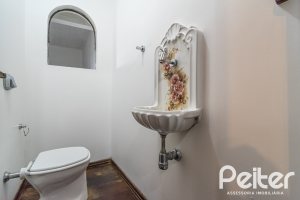  à venda, no bairro  em 