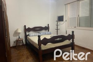 Casa à venda com 361m², 3 dormitórios, 4 vagas, no bairro Cidade Baixa em Porto Alegre