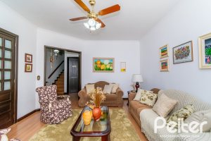 Cobertura à venda com 302m², 3 dormitórios, 1 suíte, 2 vagas, no bairro Tristeza em Porto Alegre