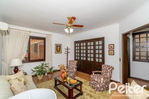 Cobertura à venda com 302m², 3 dormitórios, 1 suíte, 2 vagas, no bairro Tristeza em Porto Alegre