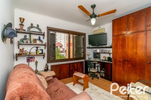 Cobertura à venda com 302m², 3 dormitórios, 1 suíte, 2 vagas, no bairro Tristeza em Porto Alegre