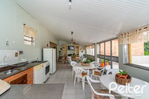 Cobertura à venda com 302m², 3 dormitórios, 1 suíte, 2 vagas, no bairro Tristeza em Porto Alegre