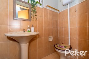 Cobertura à venda com 302m², 3 dormitórios, 1 suíte, 2 vagas, no bairro Tristeza em Porto Alegre